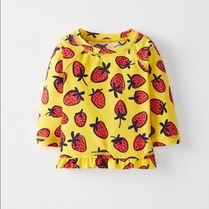 NWT Hanna Andersson Sunblock Swimmy Strawberry Rash Guard Top